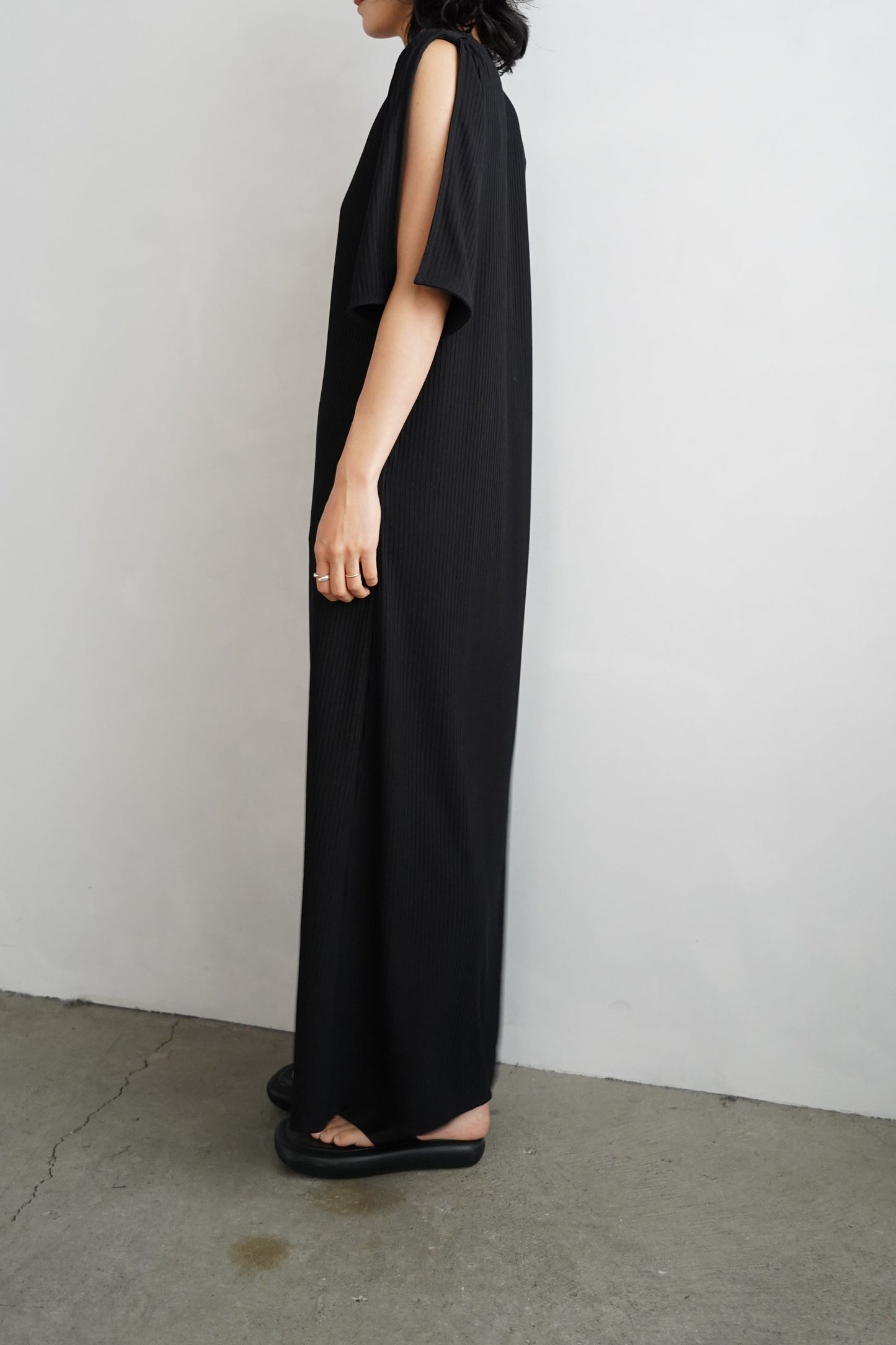【期間限定販売】Rib Henley Onepiece / BLACK -7月6-10日発送 -