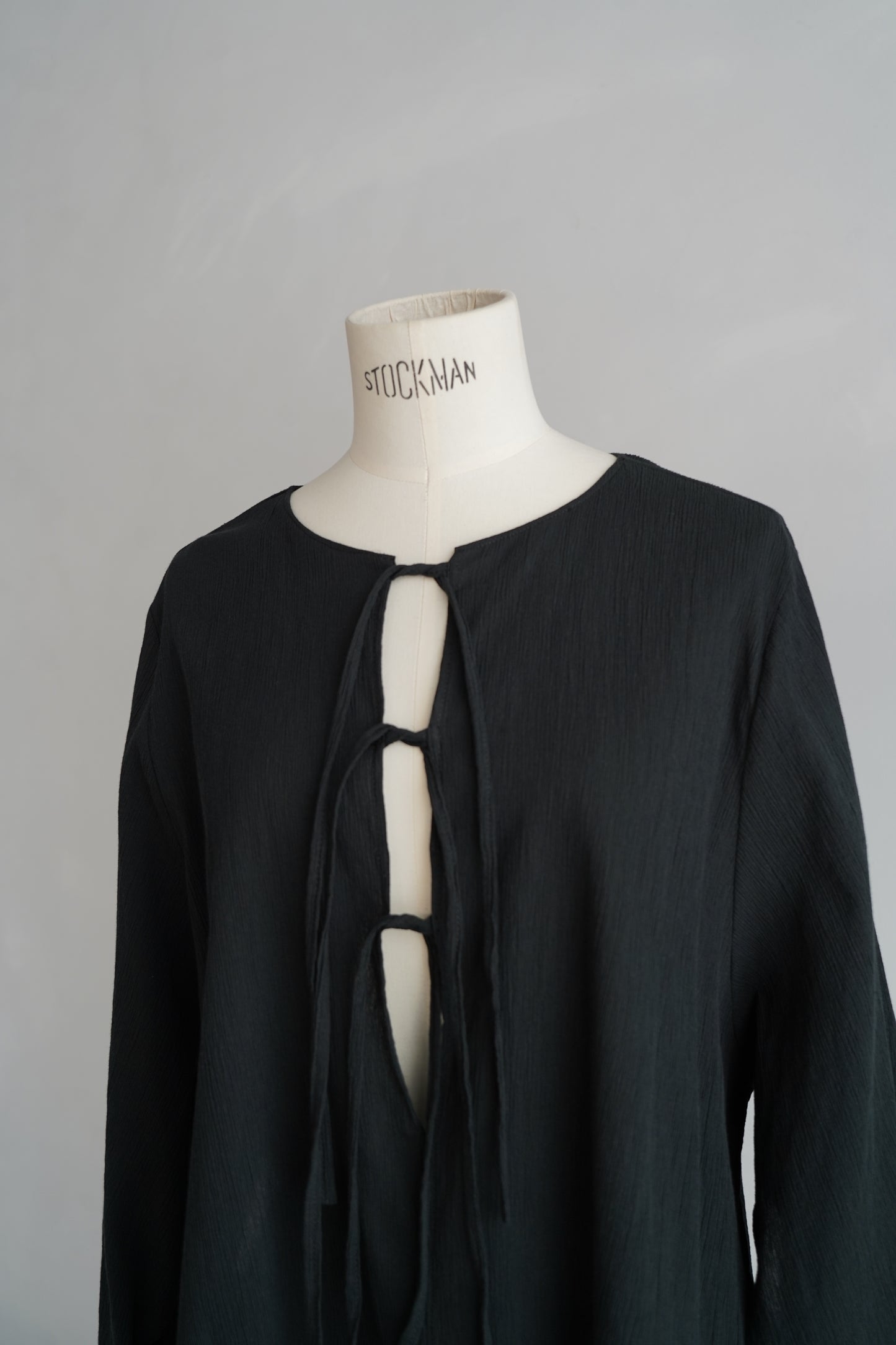 Ripple Cape Top / BLACK