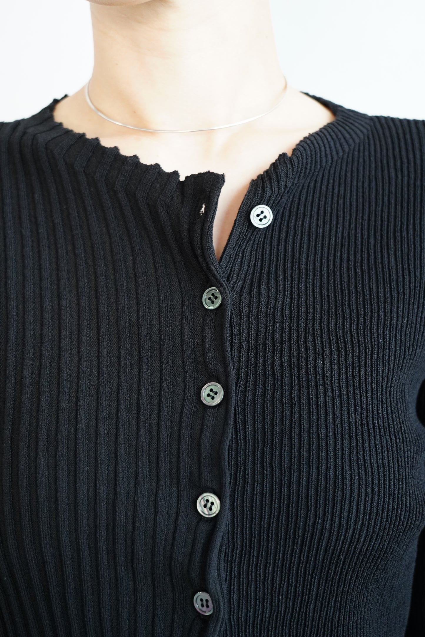 Two-Tone Knit Cardigan / BLACK -10月20-25日発送-