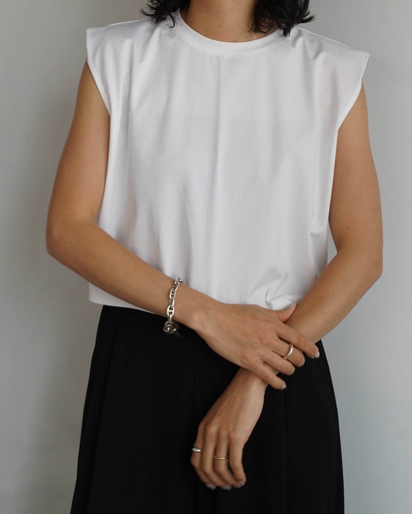Nosleeve Short Top / WHITE -6月25-30日発送-