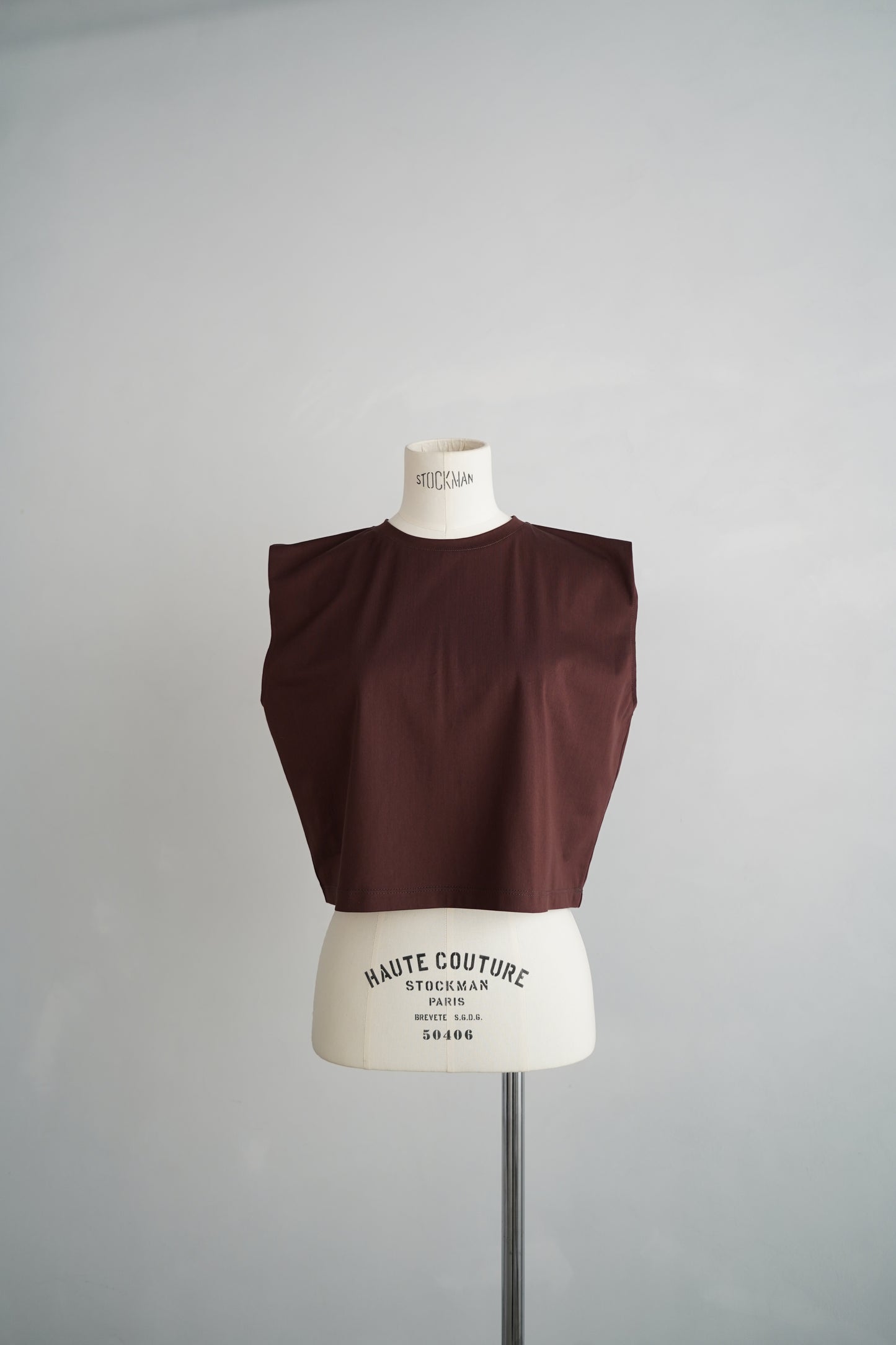 Nosleeve Short Top / BROWN -6月25-30日発送-