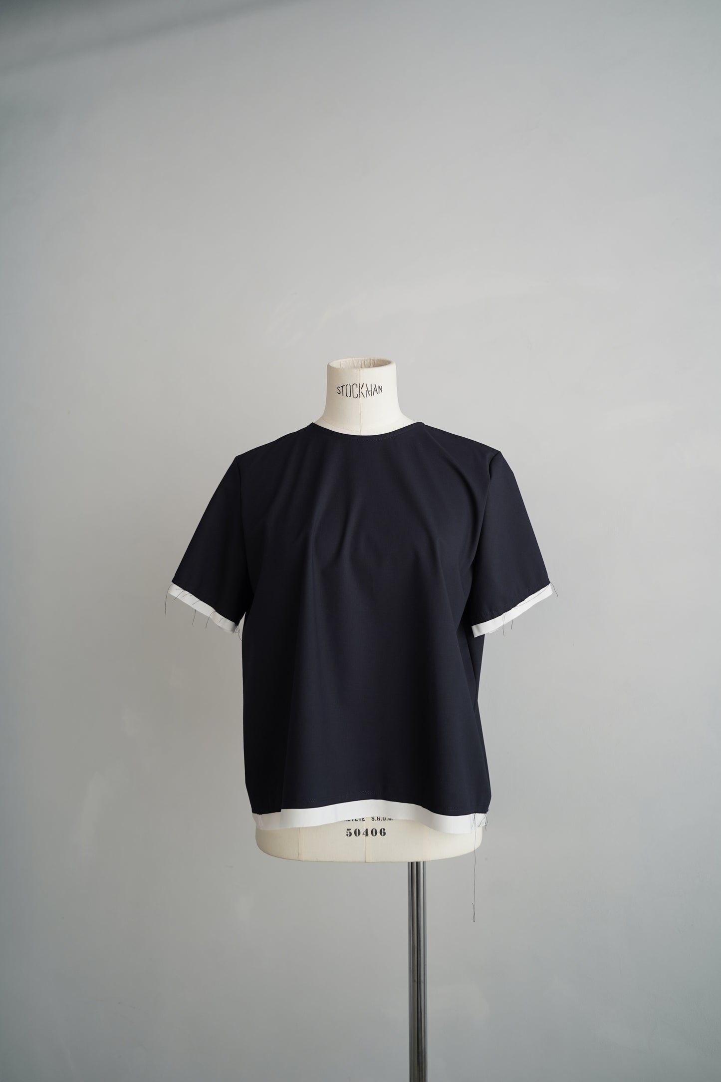 Essential Half Top / NAVY -7月10-15日発送-
