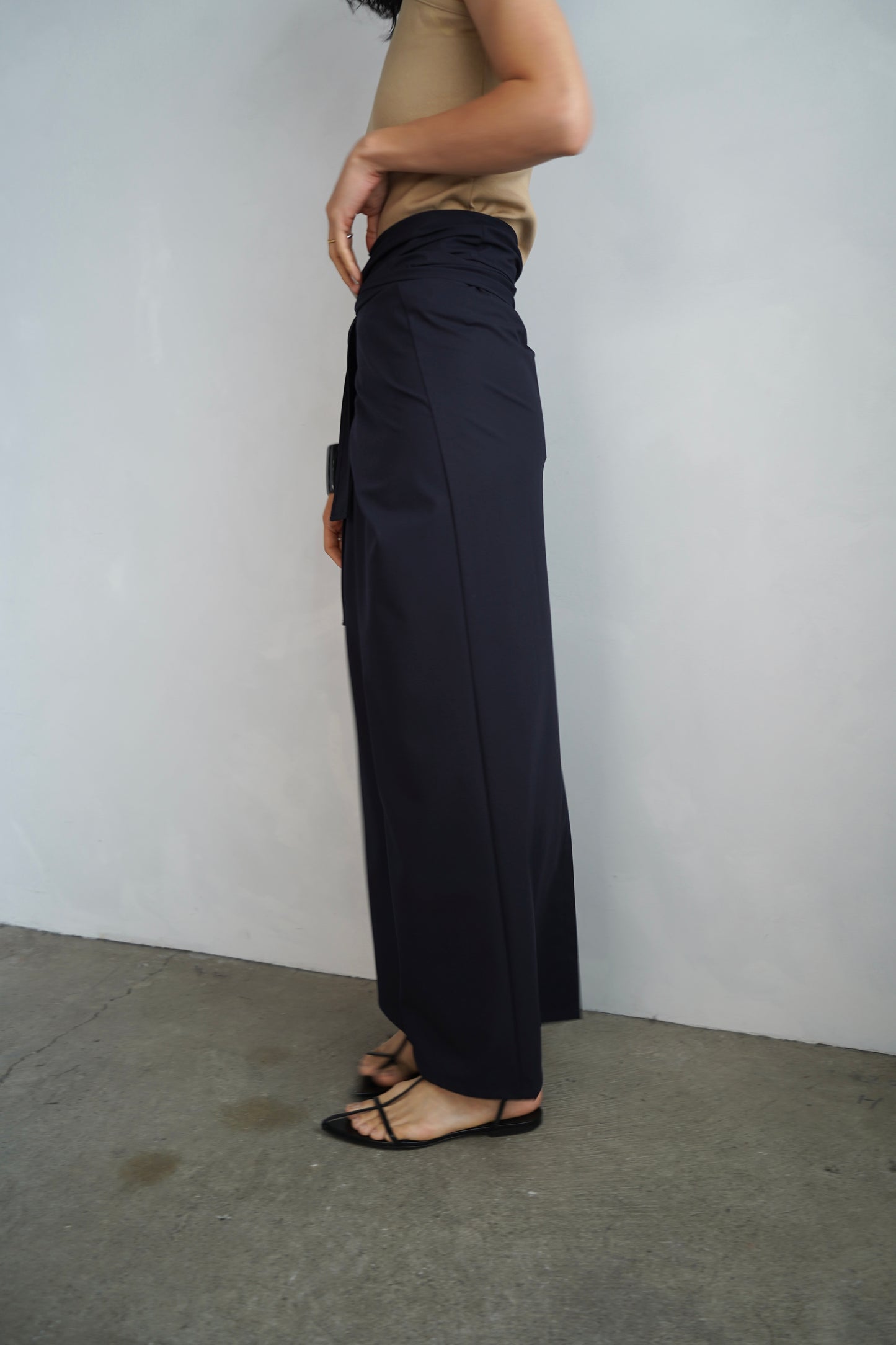 Essential Wrap Skirt / NAVY- 7月10-15日発送-