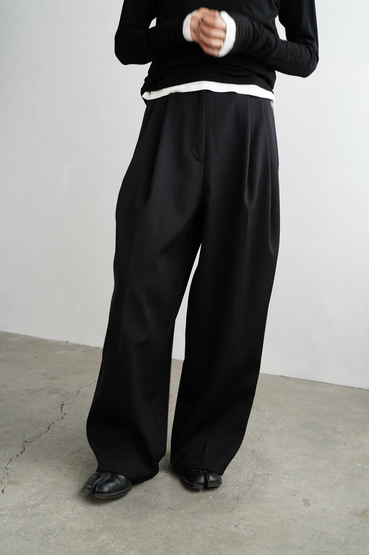 Wool Tuck Pants / BLACK -10月20日発送-