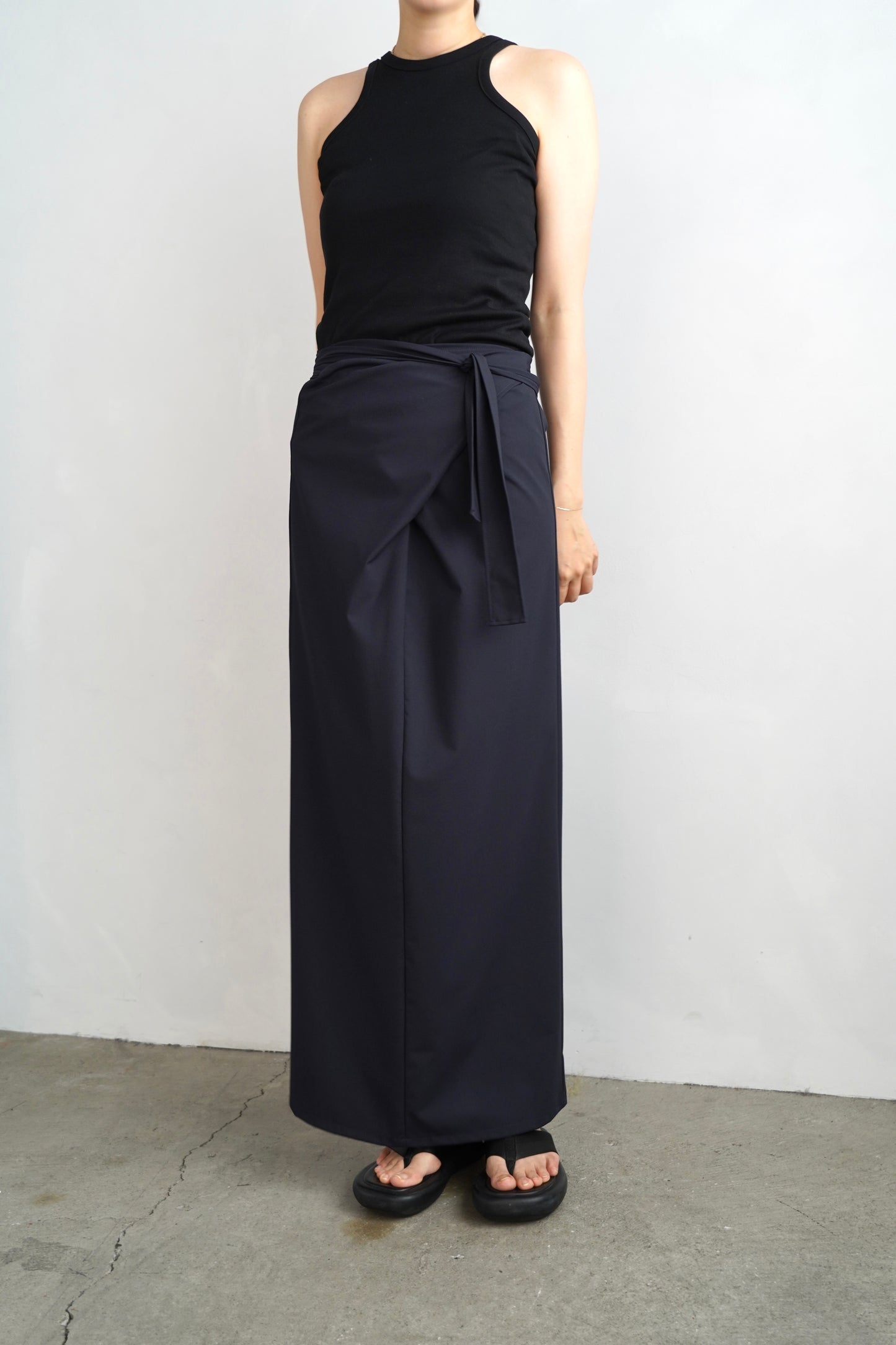Essential Wrap Skirt / NAVY- 7月10-15日発送-