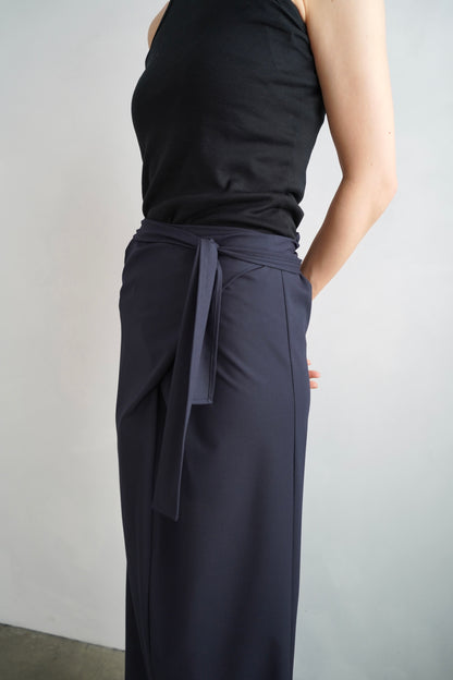 Essential Wrap Skirt / NAVY- 7月10-15日発送-