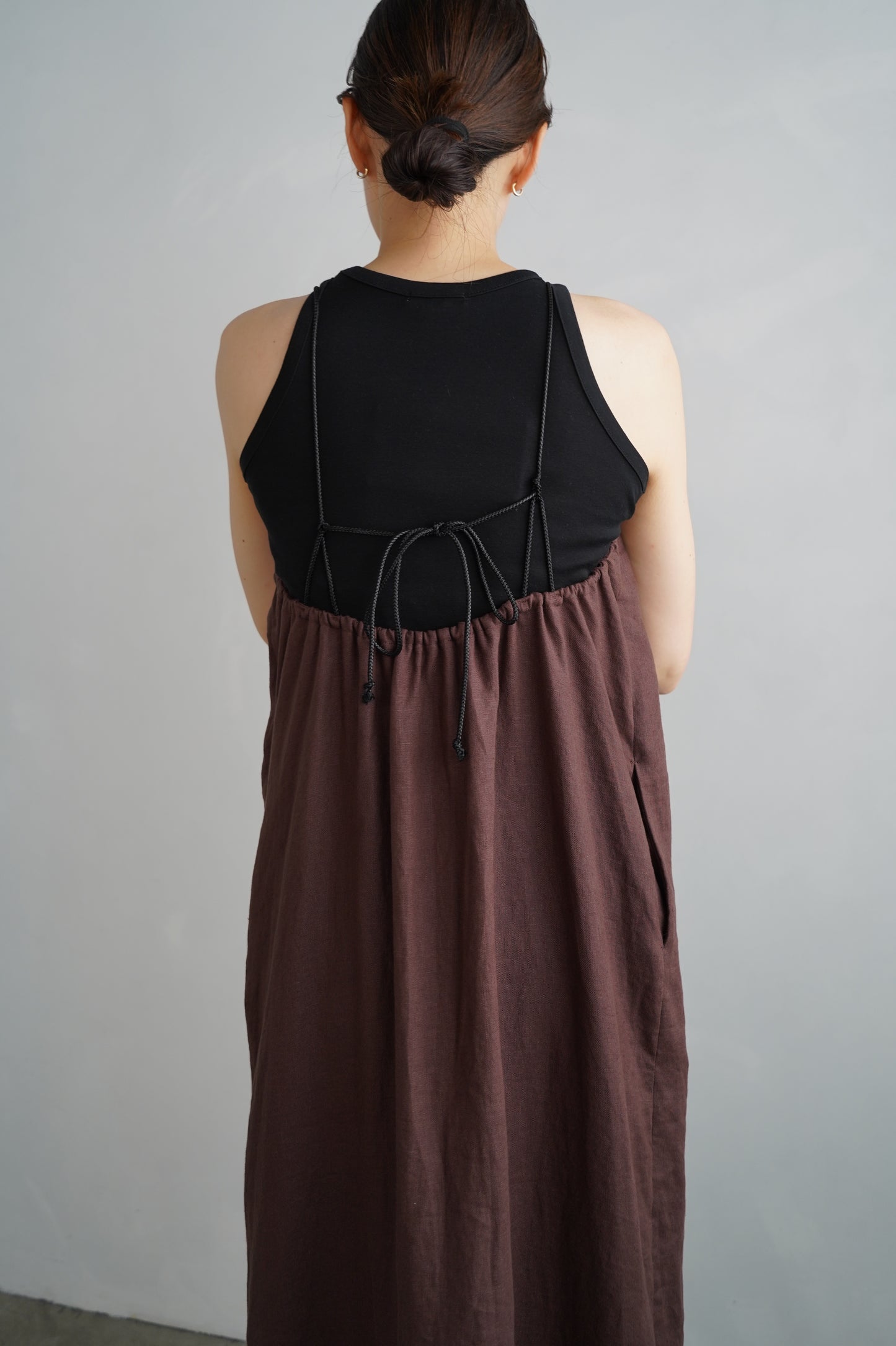 Linen Halter Dress / BROWN -7月10日発送-