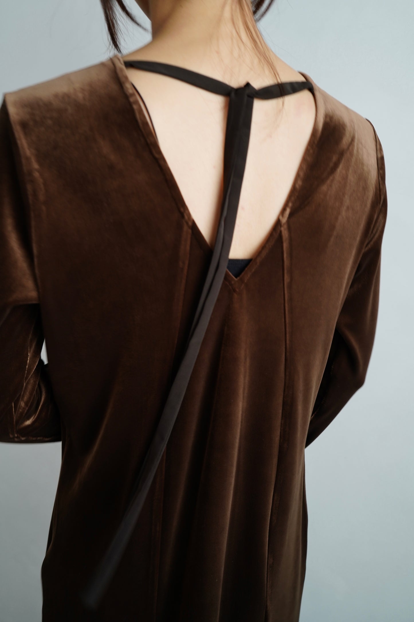 Velour Backopen Dress / BROWN -12月15日発送-