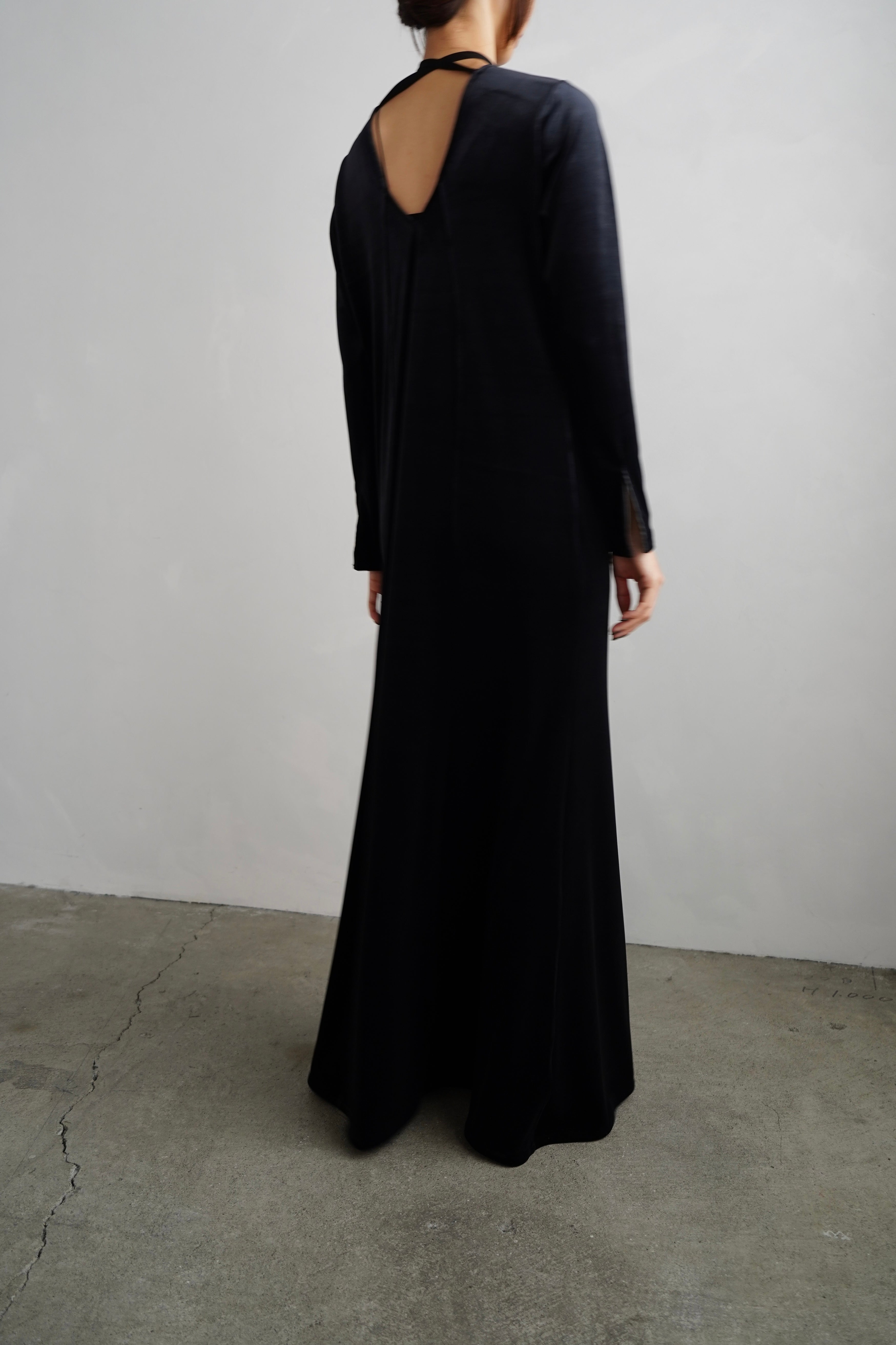 Velour Backopen Dress / BLACK -12月15日発送- – &her