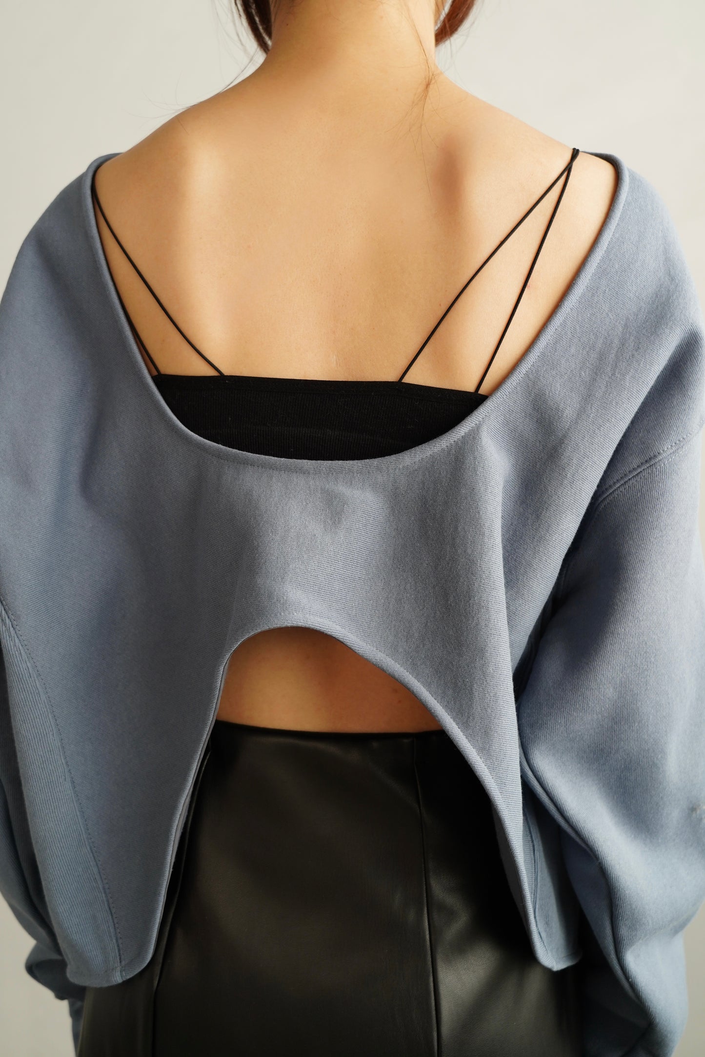 Round Sweat Pullover / ASHBULUE -12月5日発送-