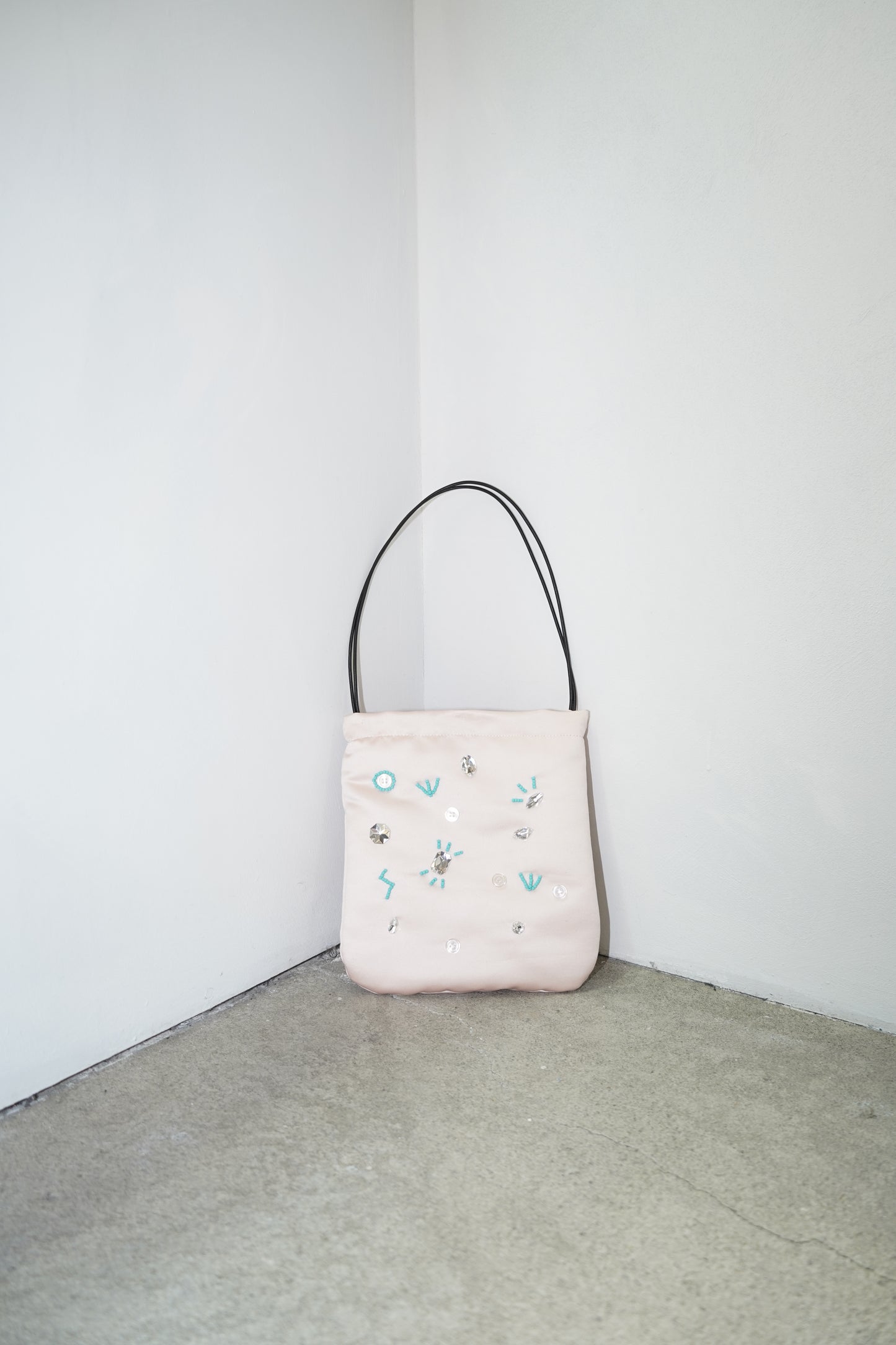 Adorn Satin Bag / PINK -8月25日発送-