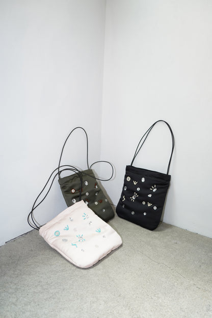 Adorn Satin Bag / BLACK -8月25日発送-