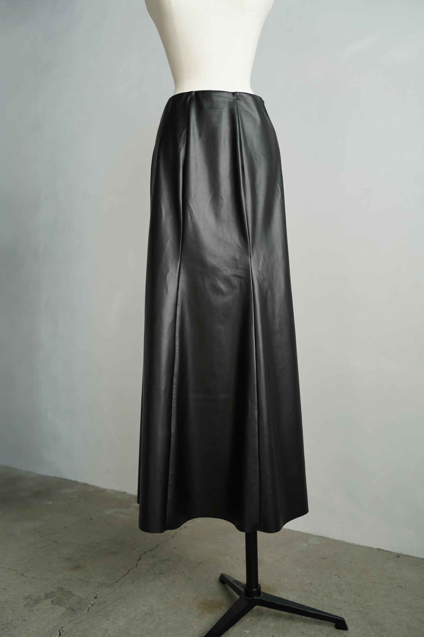 Artileather Draping Skirt / BLACK -12月5日発送-
