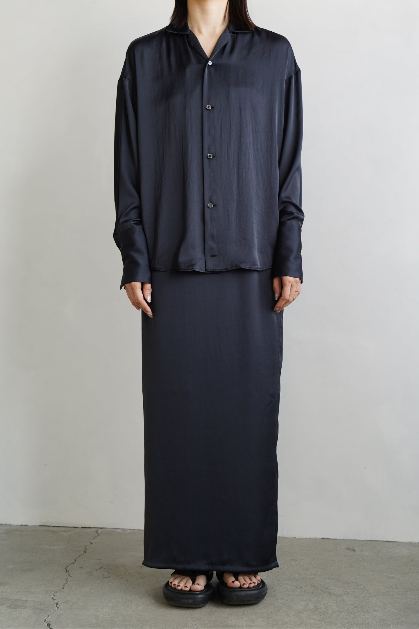 Open Collar Satin Shirts / NAVY -5月23-28日発送-
