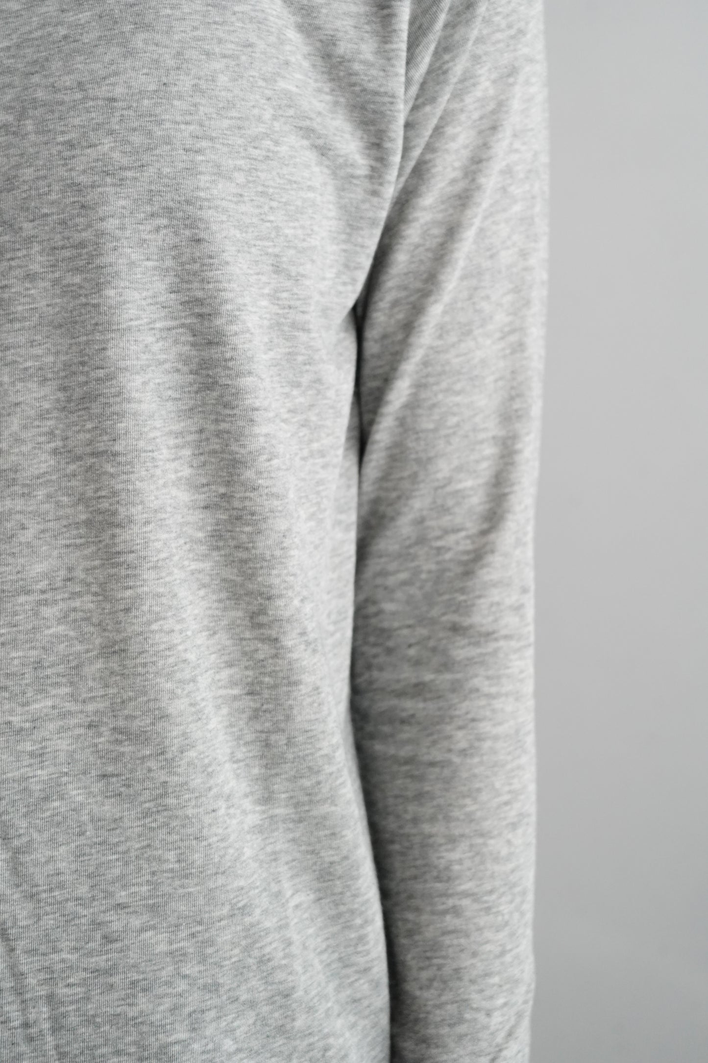 Powdery Pullover / LIGHTGRAY