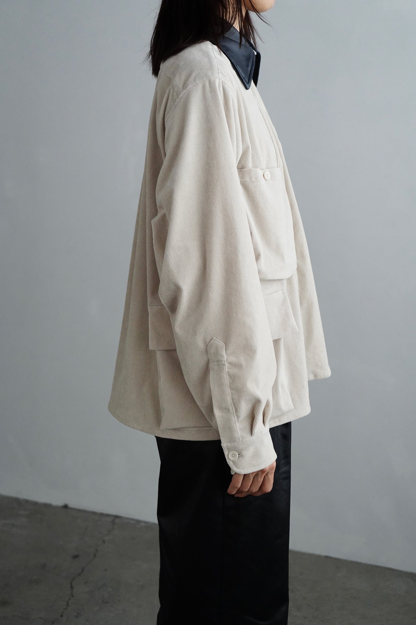 Corduroy Shirt Jacket / OFFWHITE