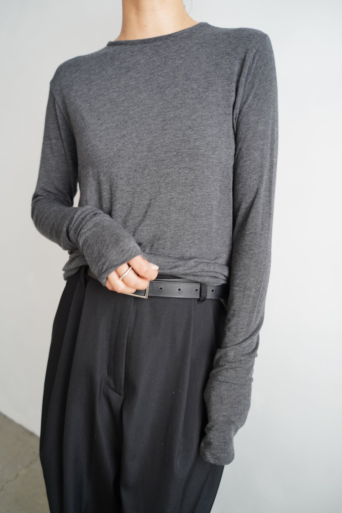 Powdery Pullover / C.GRAY