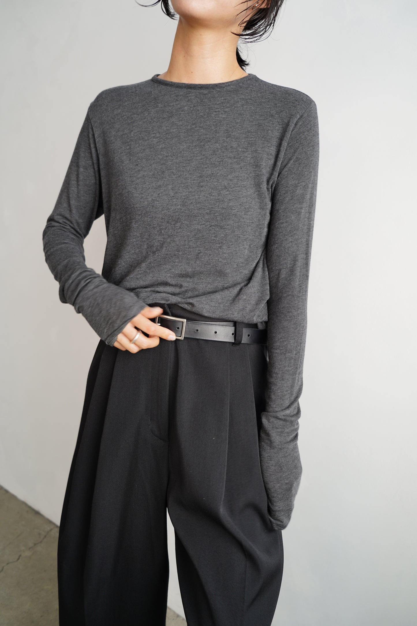 Powdery Pullover / C.GRAY