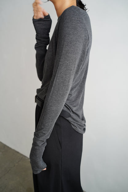 Powdery Pullover / C.GRAY