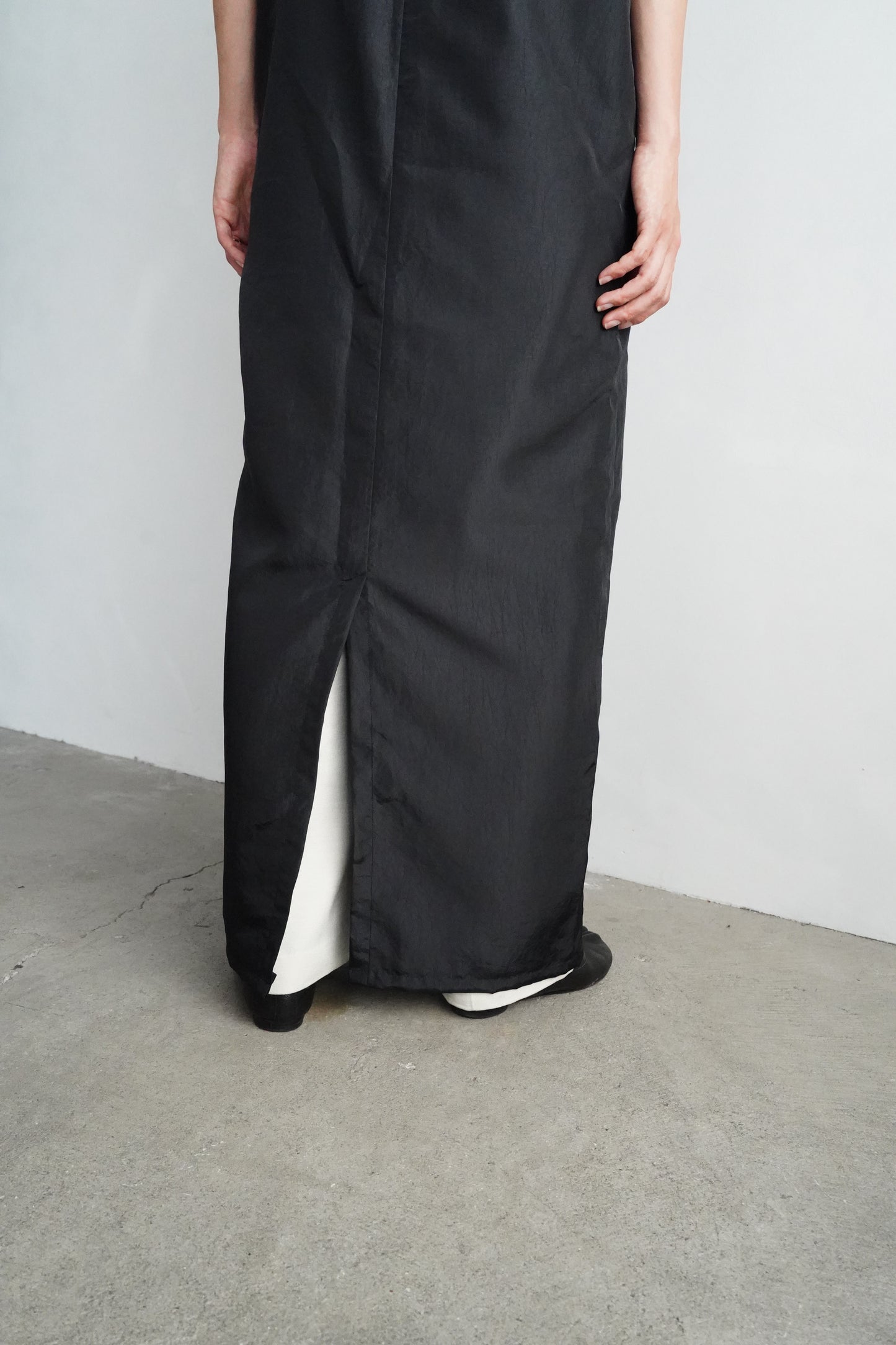 Taffeta Cami Dress / BLACK -9月20-25日発送-