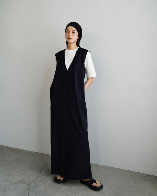 Deep V Vest Dress / NAVYBLACK -5日以内発送-