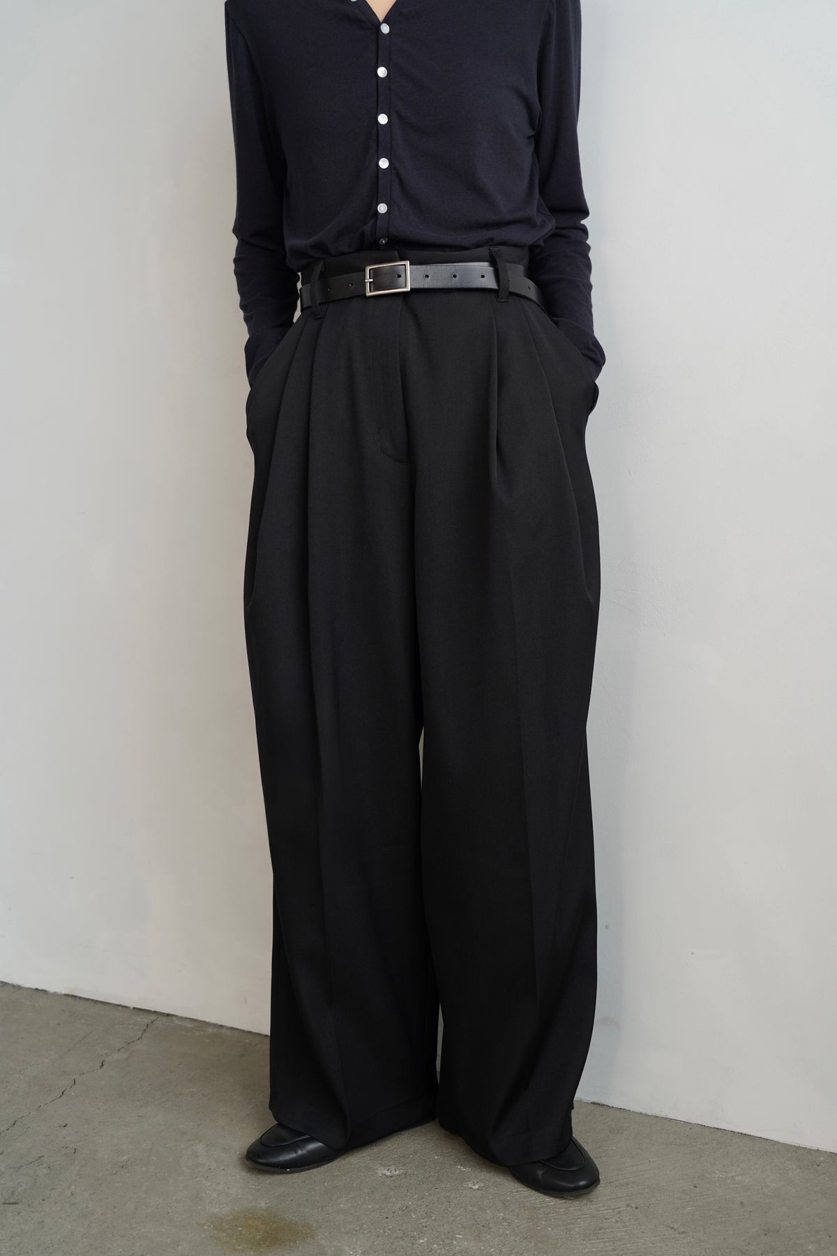 Wool Tuck Pants / BLACK -10月23日発送-