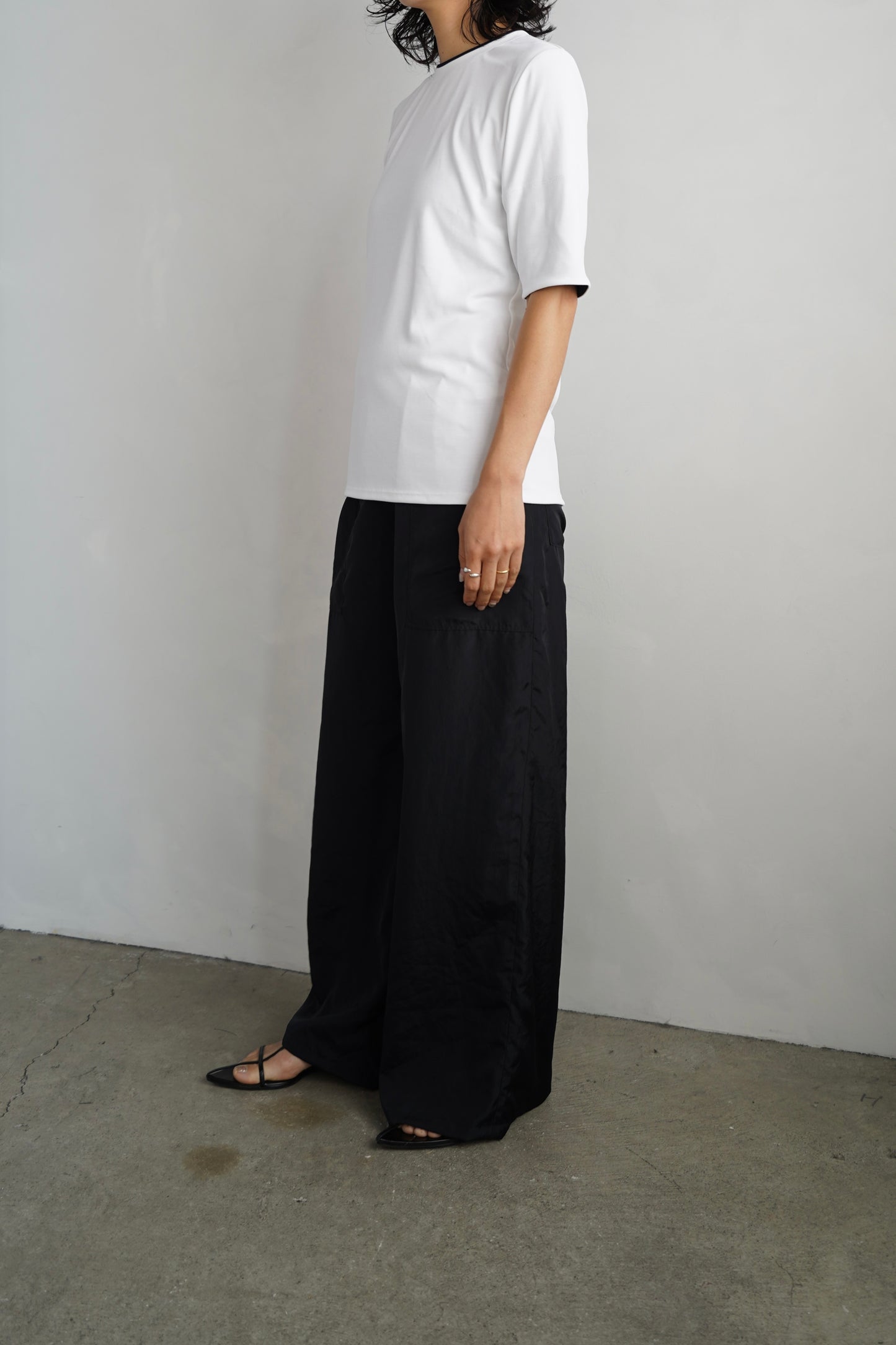 Smooth Tee / WHITE×NAVY