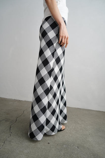 Mesh Plaid Skirt / BLACKWHITE