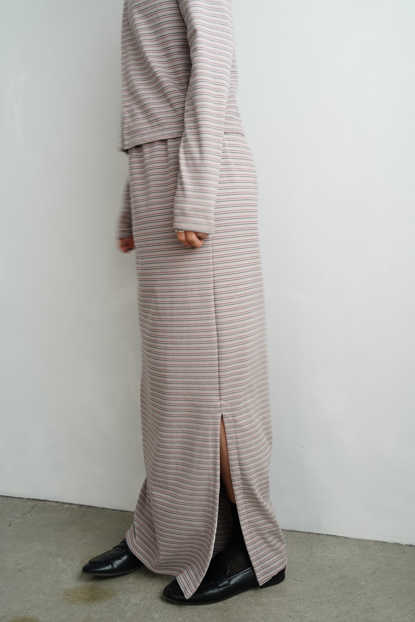Plush Multi Border Skirt / GRAY -10月5-10日発送-