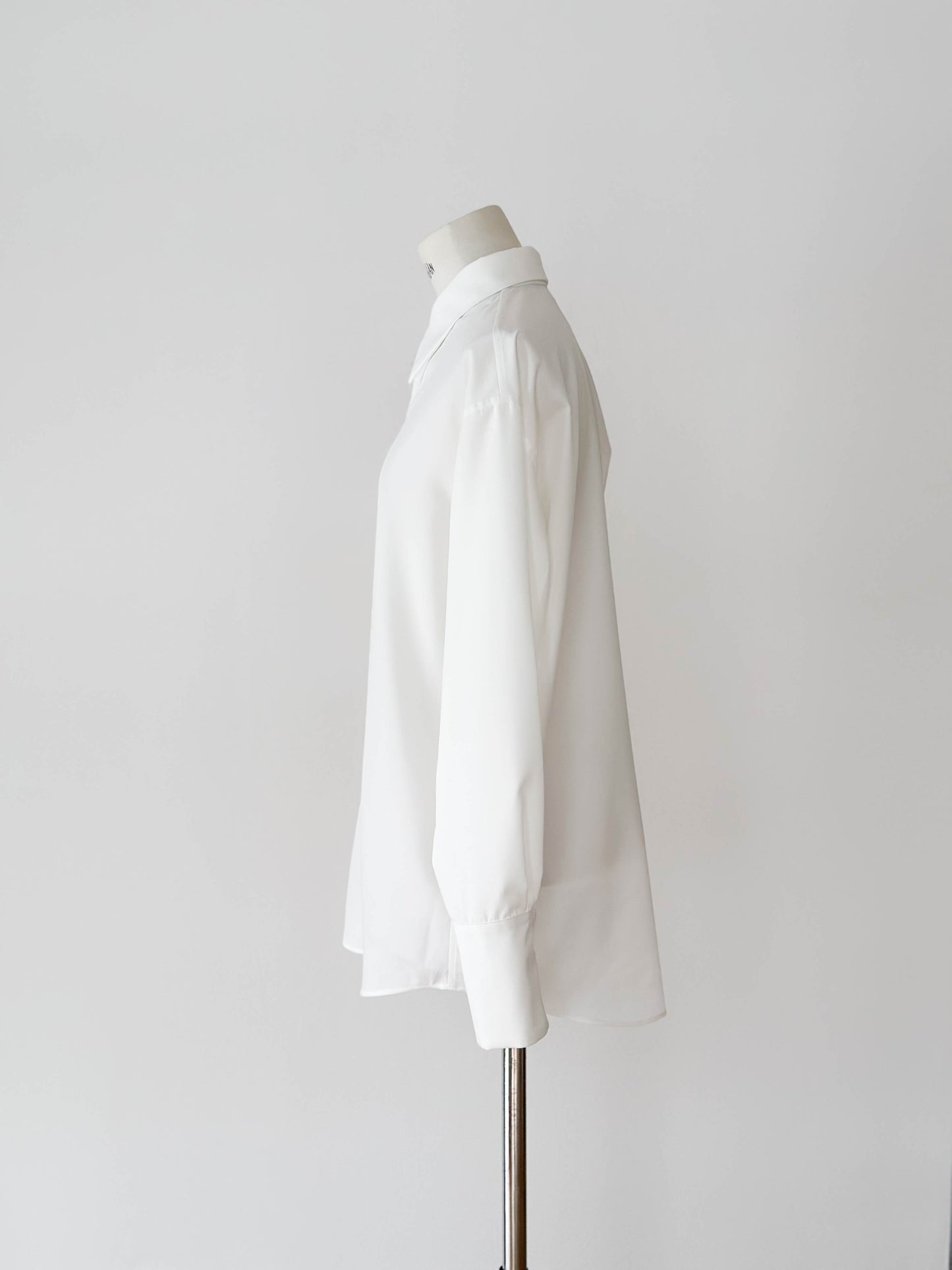 Essential Shirt / WHITE