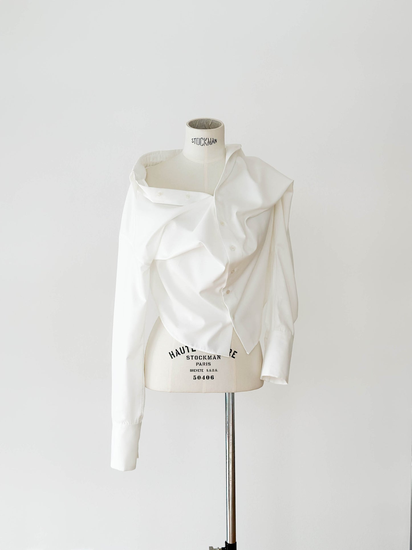Essential Shirt / WHITE