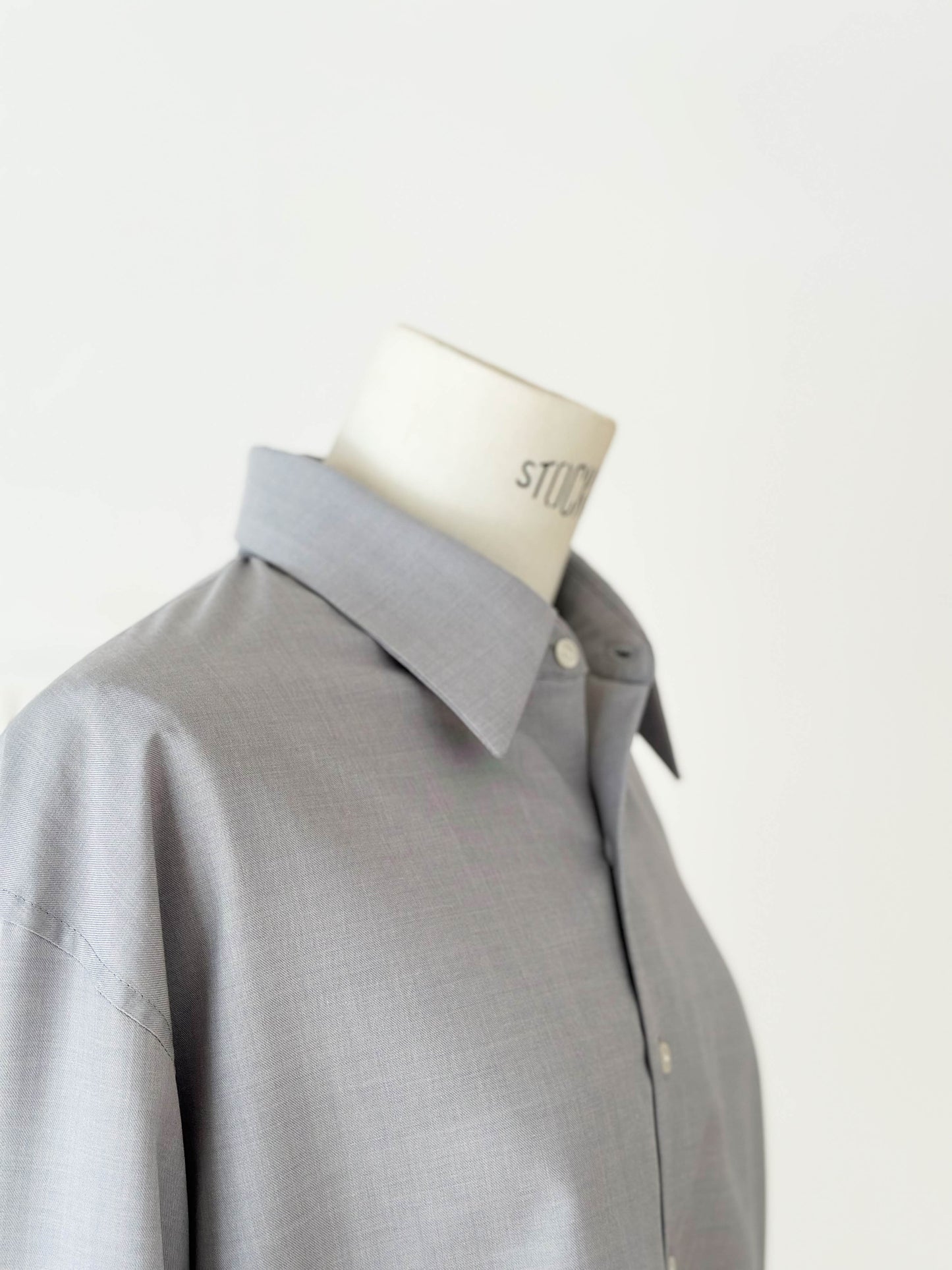 【ラスト1点】Essential Shirt / LIGHTGRAY