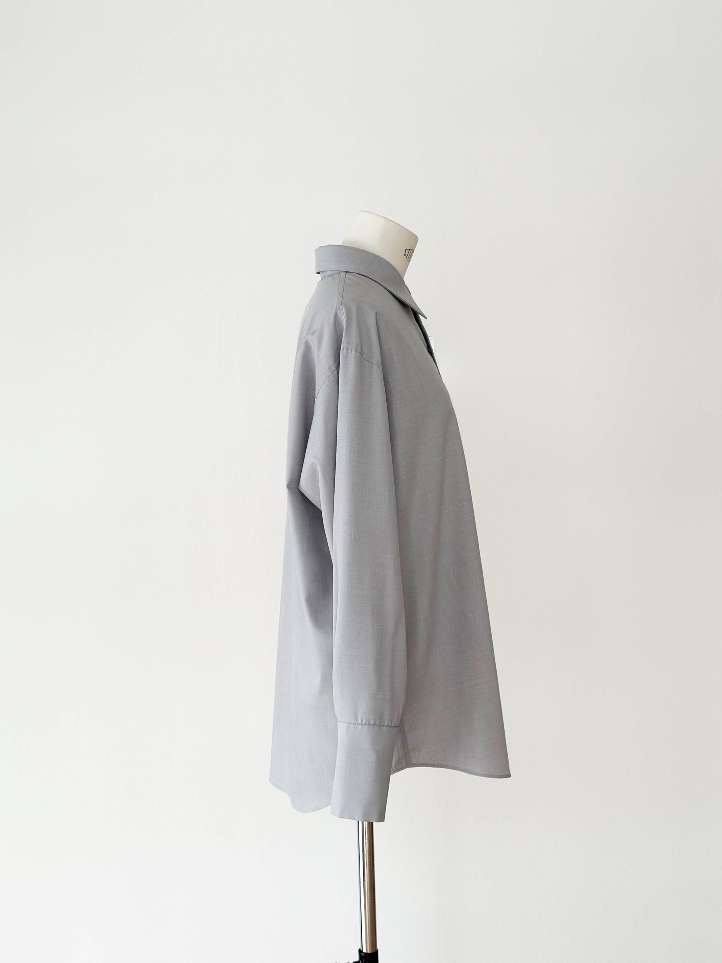 【ラスト1点】Essential Shirt / LIGHTGRAY
