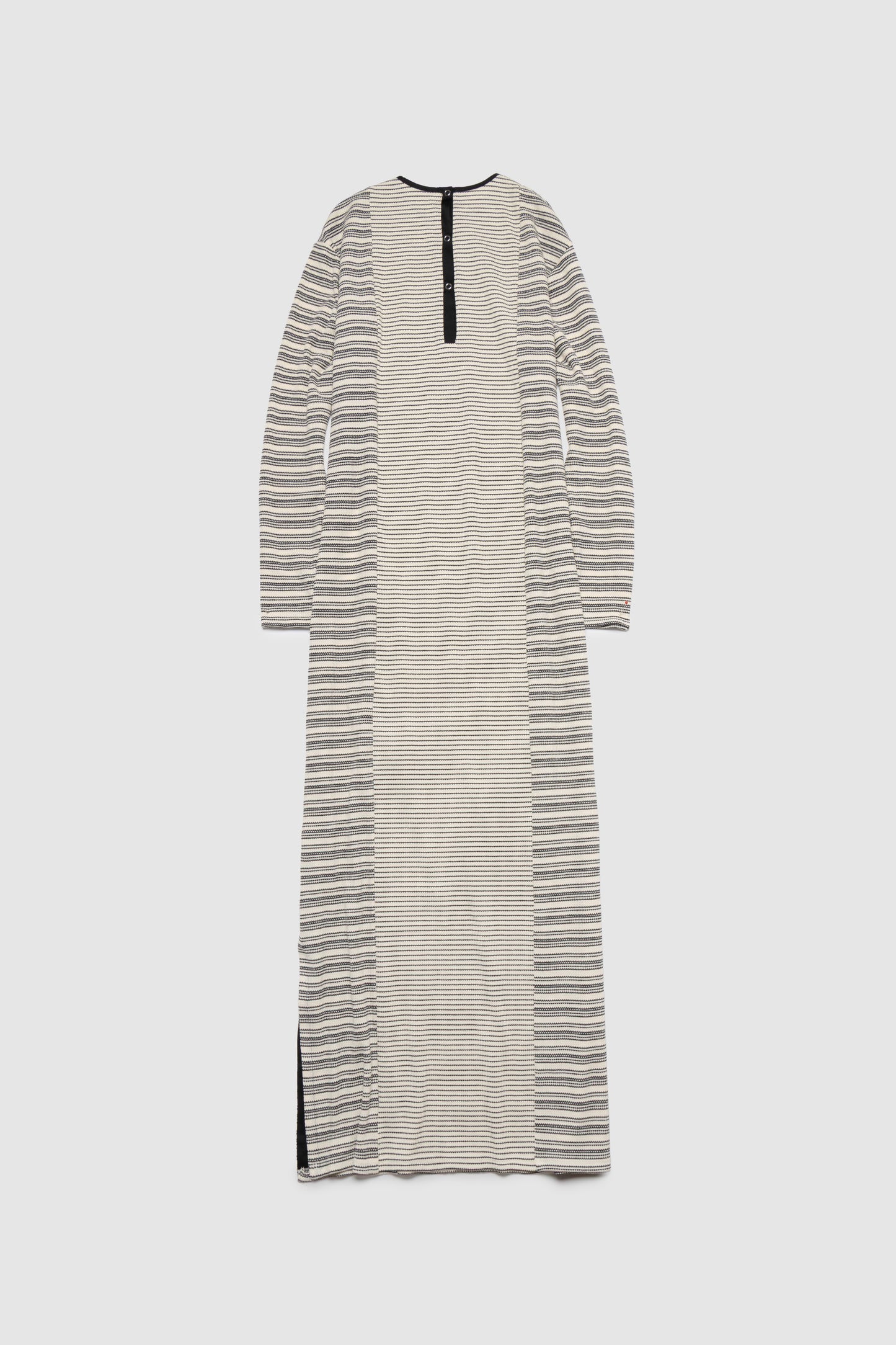 Switch Border Onepiece / OFFWHITE