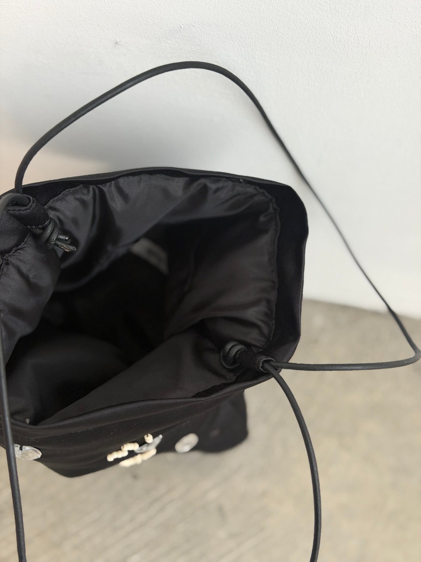 Adorn Satin Bag / BLACK -8月25日発送-