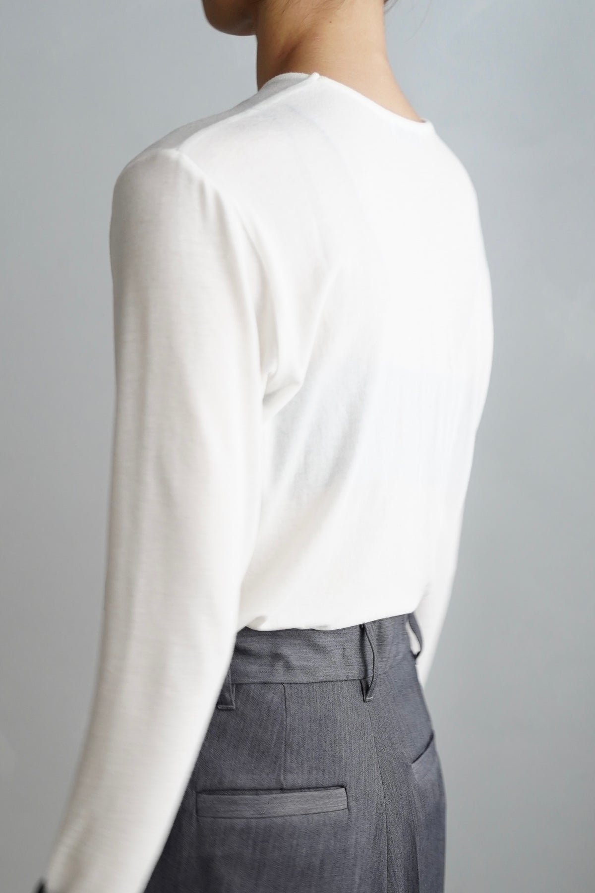 Powdery Pullover / OFFWHITE
