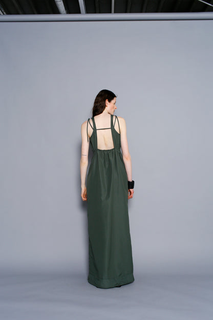 Backcut Dress / OLIVE -5月25-31日発送-